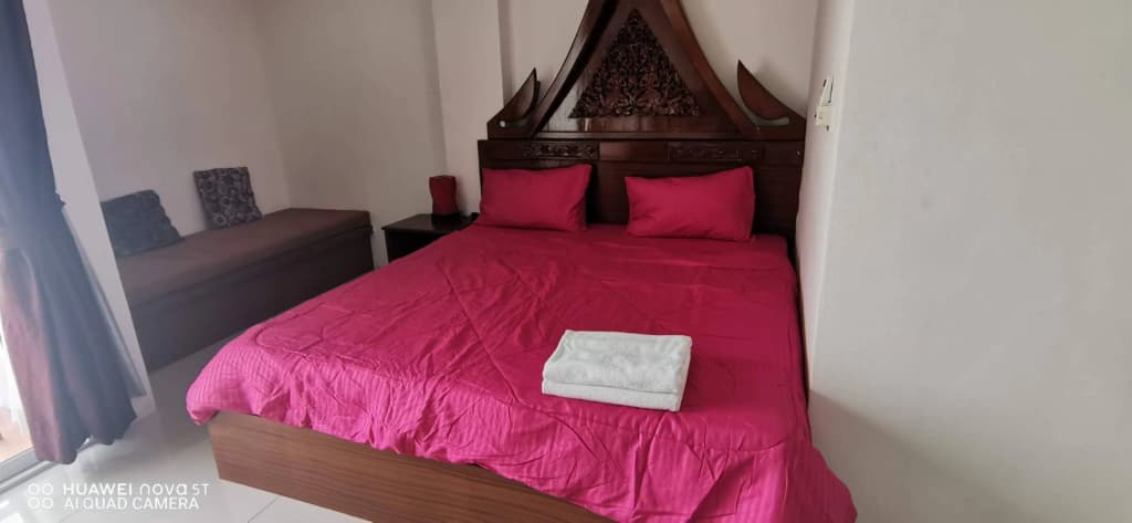 Sure Guesthouse - photo 9