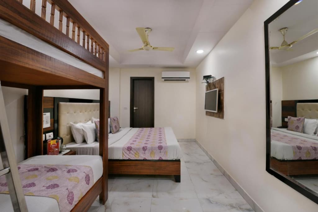 Welcome Palace Paharganj - photo 15