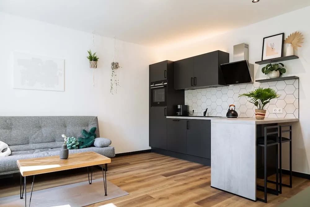 Urban Jungle Apartments - photo 25