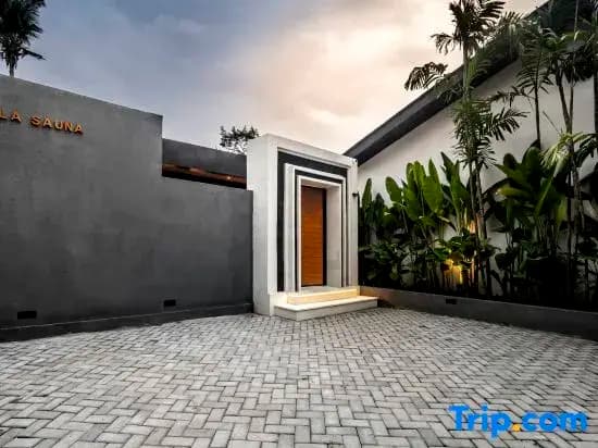 Villa Singa by BaliSuperHost - photo 1