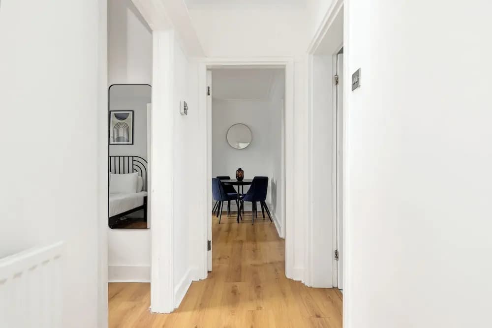 The Bow Road Collection - photo 17
