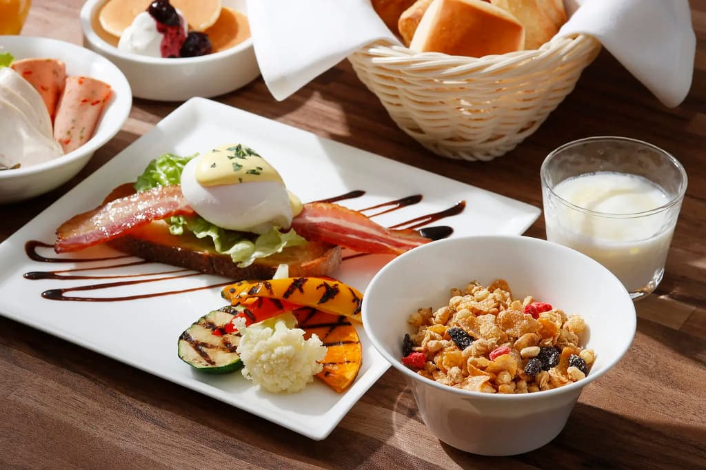 ANA Holiday Inn Tokyo Bay by IHG - photo 3