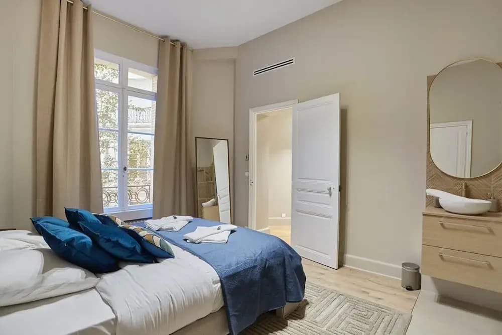 Superb Apartment Arc de Triomphe/ Trocadero - photo 3