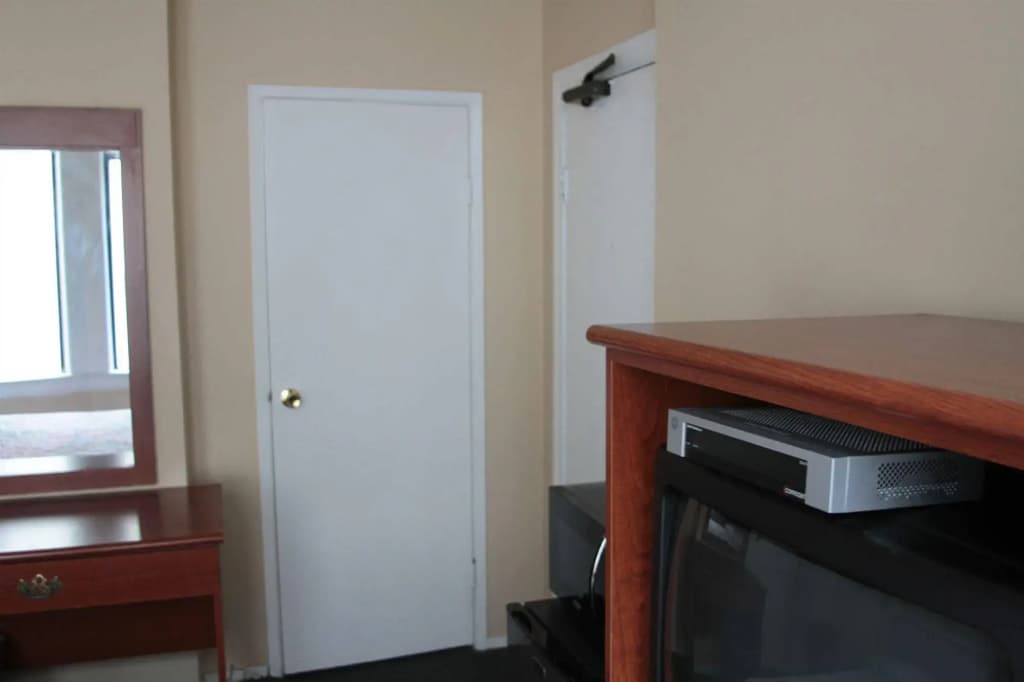 Gateway Inn - photo 3