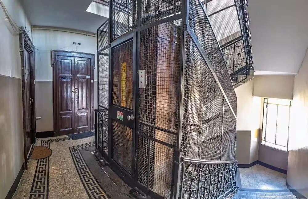 [Modern] 2BR/2BA • Metro Access • 12min Duomo - photo 1