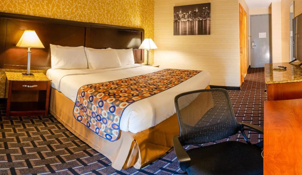 Elmhurst Hotel - photo 7