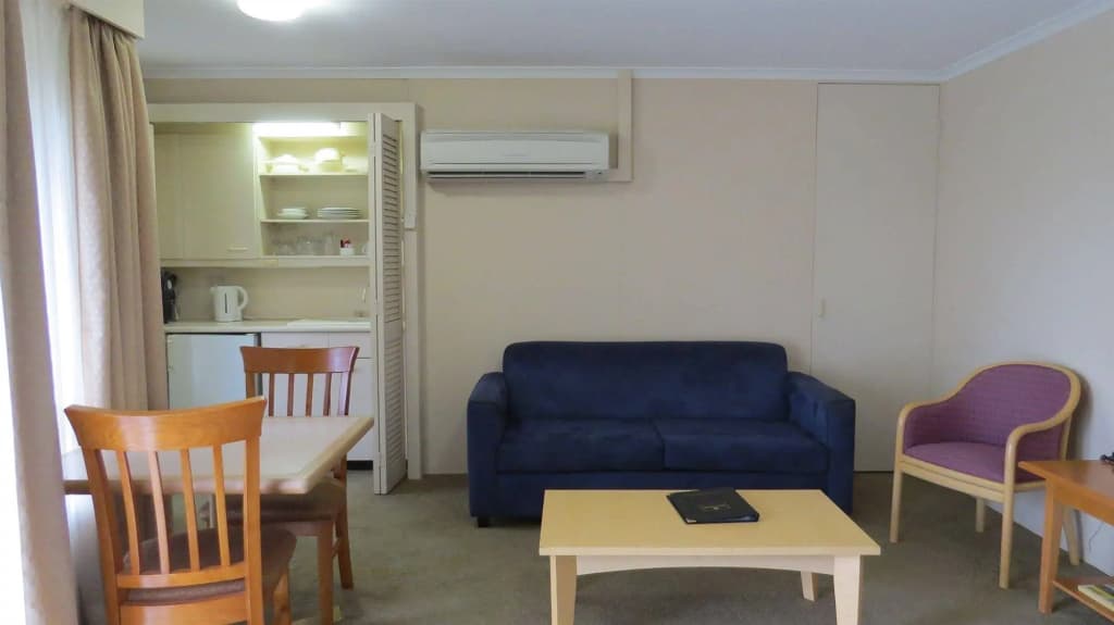 Wahroonga Waldorf Apartments Sydney - photo 6
