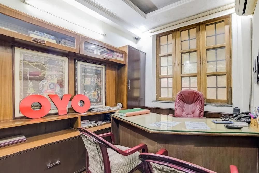 OYO 23053 Millenium Residency - photo 11