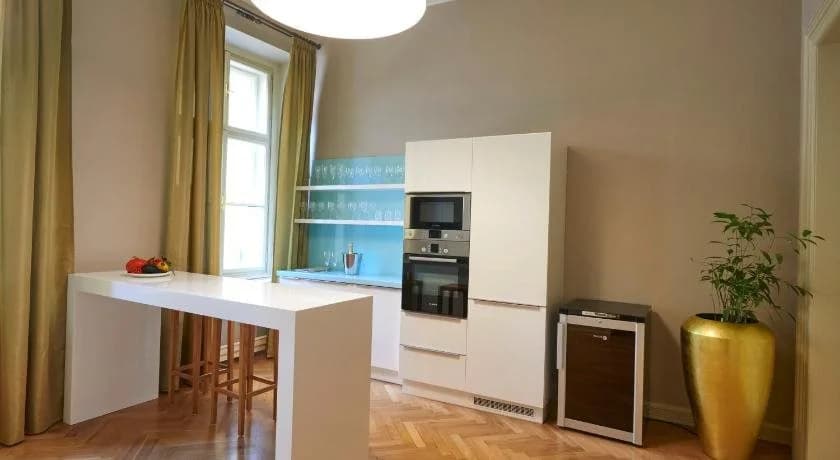 EMPIRENT Grand Central Apartments - photo 18