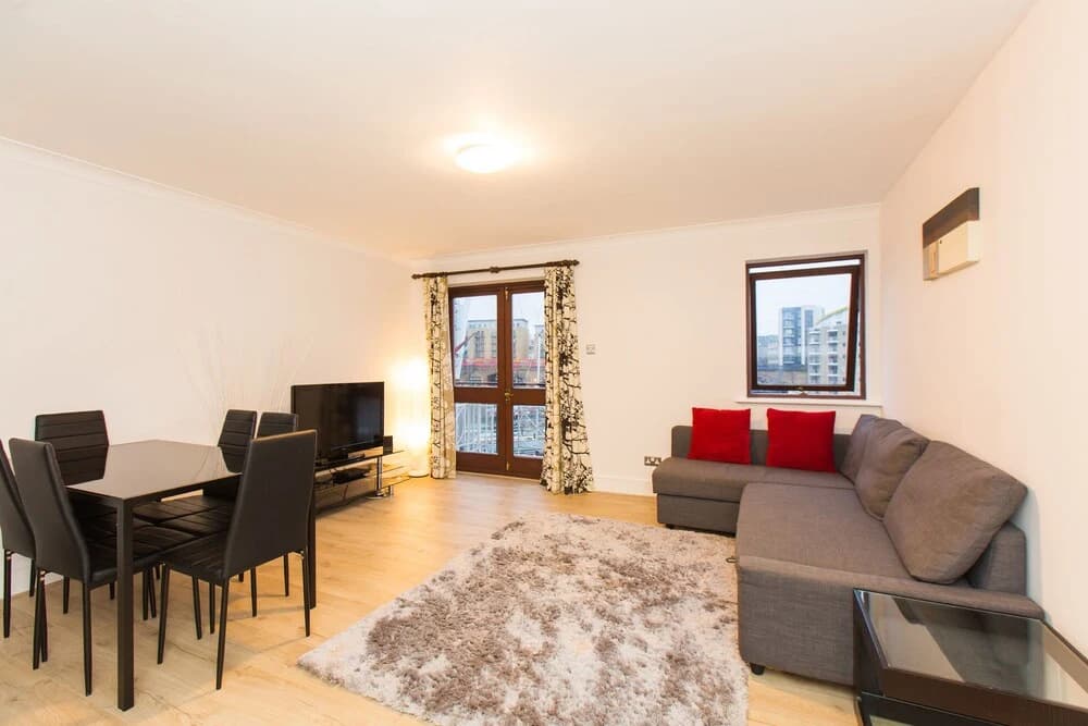 Three Bedroom Limehouse - photo 14