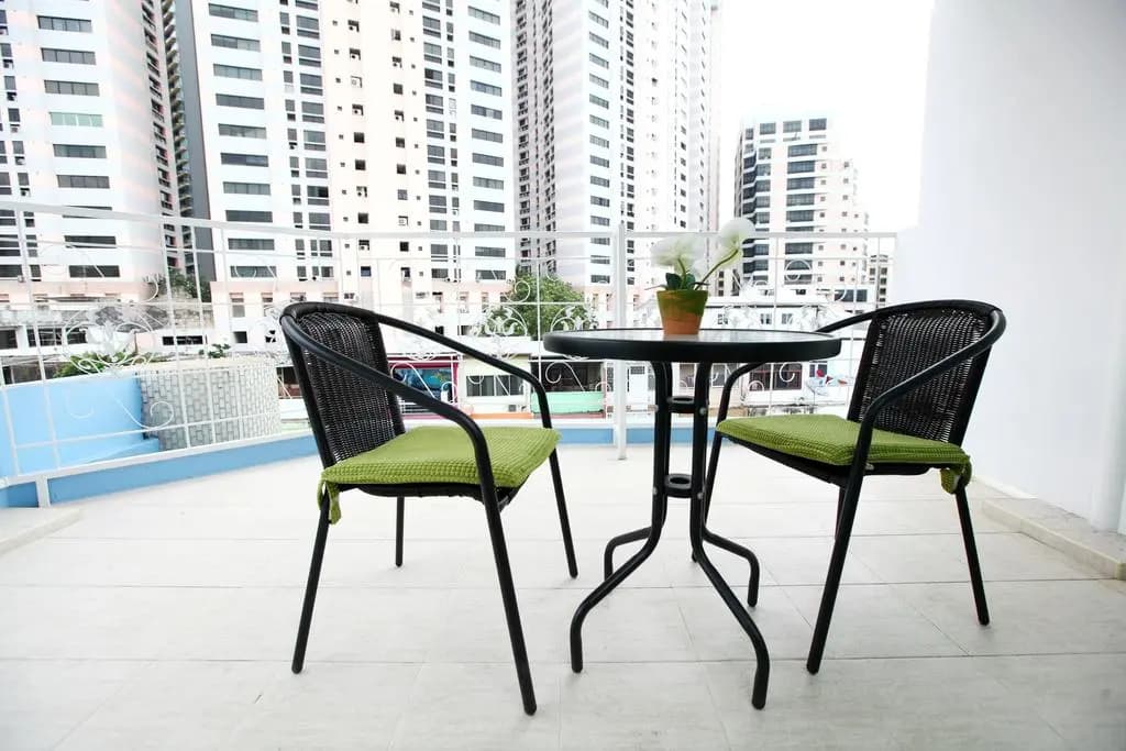 Sukhumvit Soi 22 - photo 10