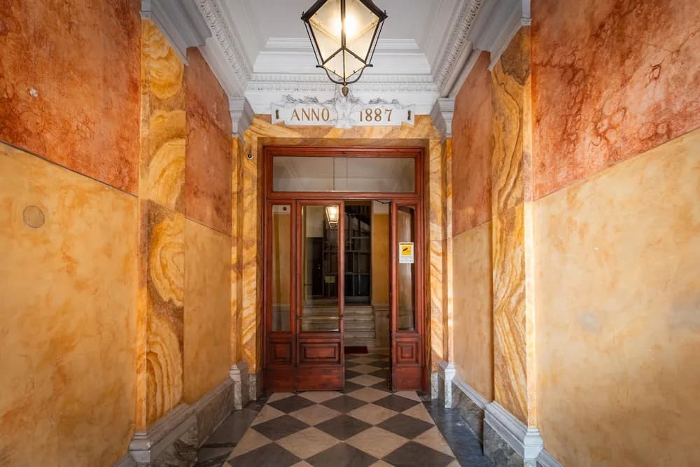 Cavour LR Collection - photo 1