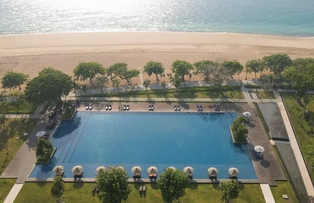 Bali Beach Hotel - photo 16