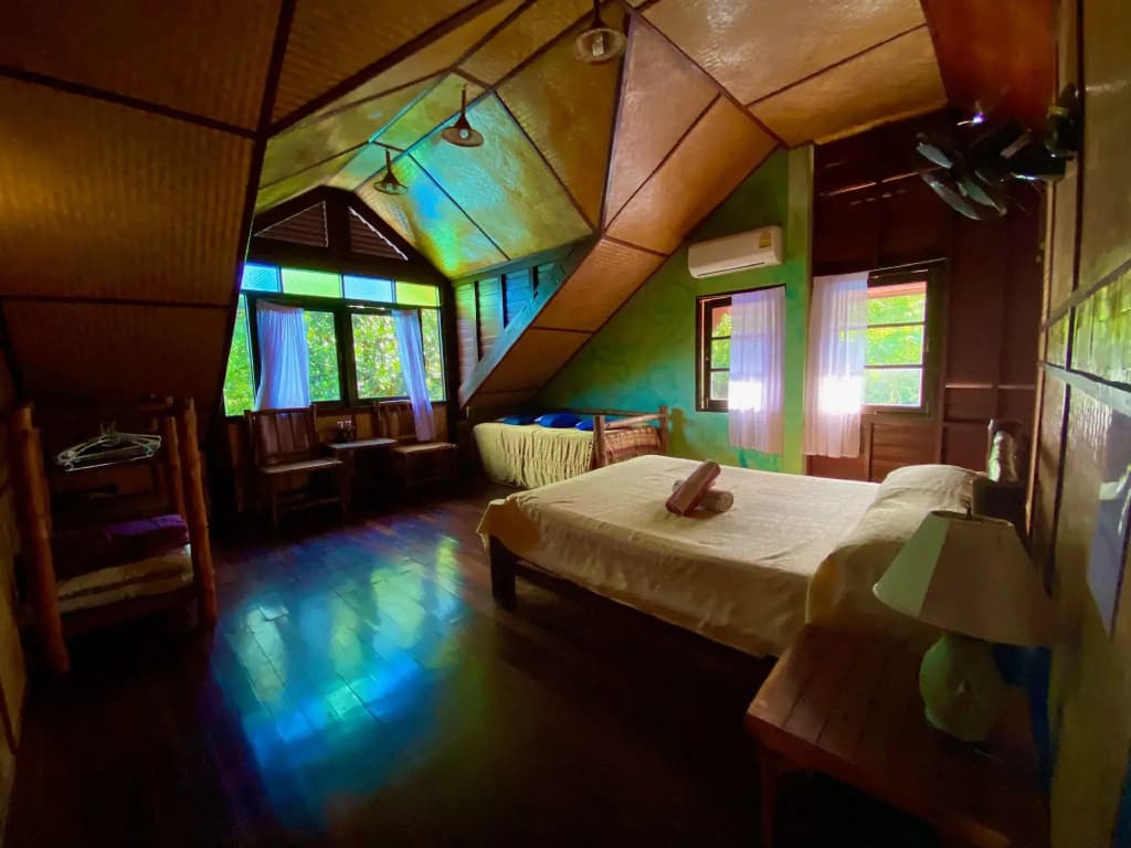 Shanti Lodge Phuket - photo 4