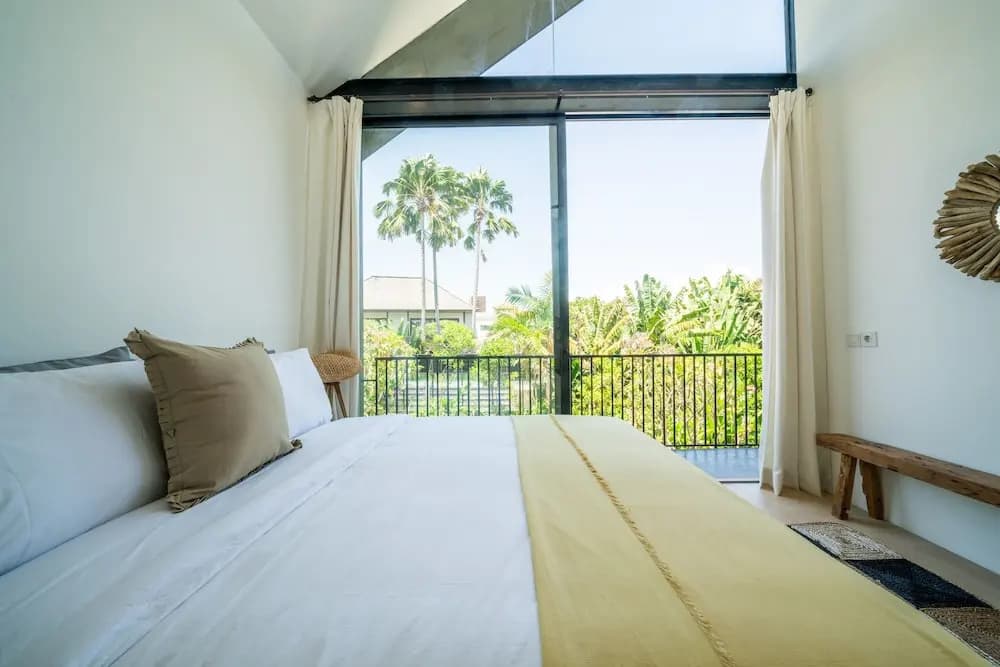 Villa Putih Taman - photo 2