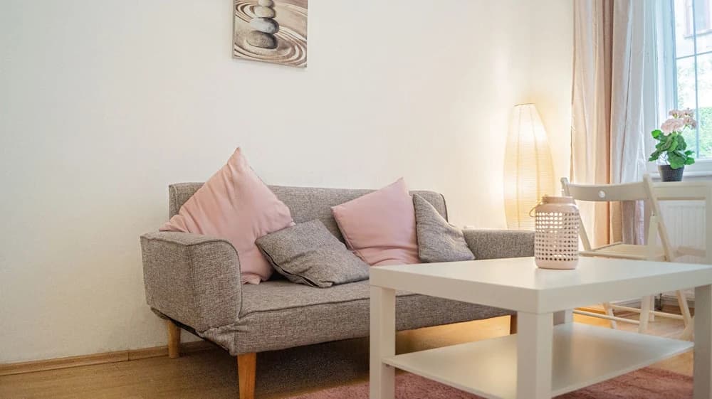 Stylish Apartment Near Downtown - photo 8
