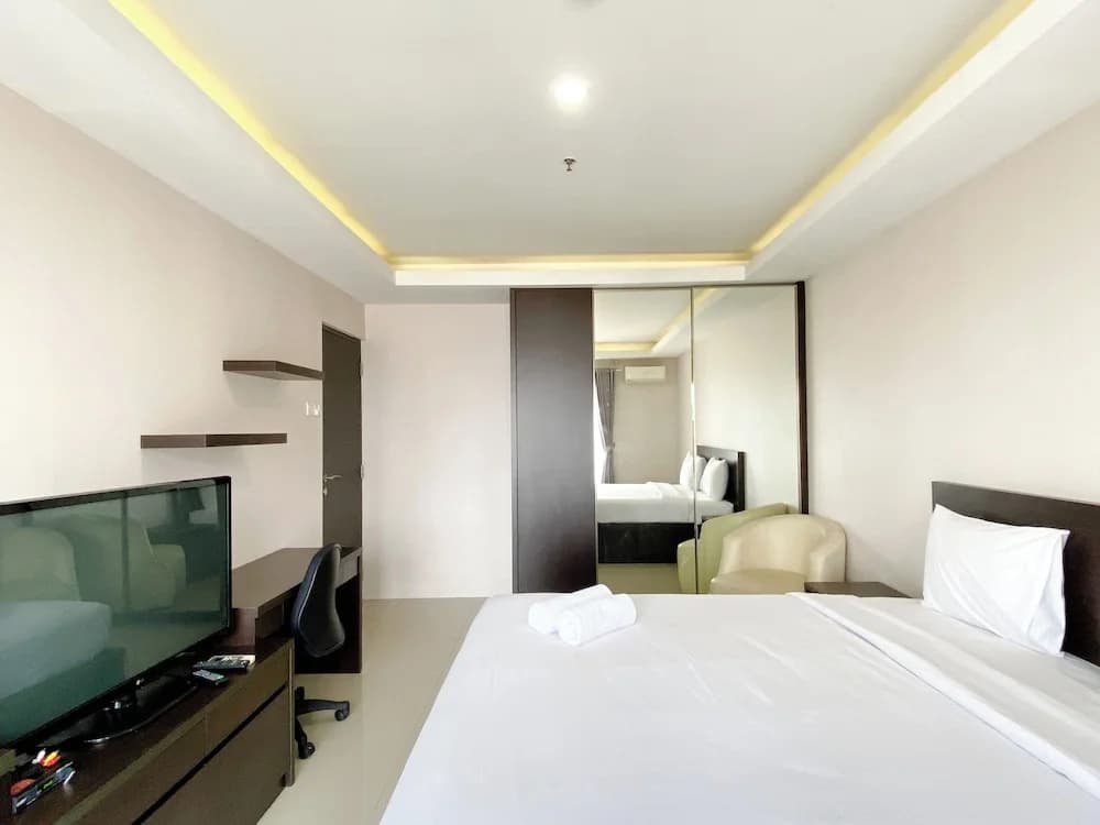 Spacious And Restful 1Br Tamansari Semanggi Apartment - photo 2