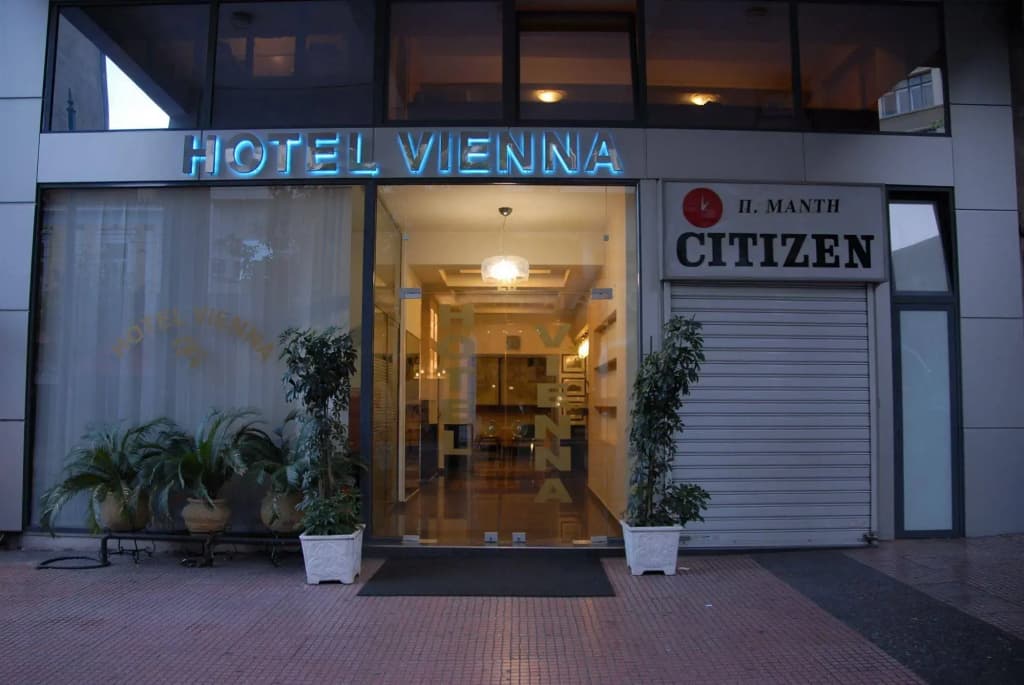 Vienna Hotel - photo 1