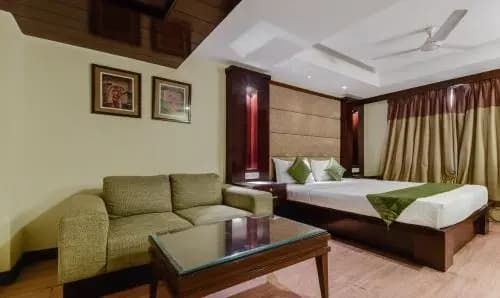 Hotel Parkland - Defence Colony - photo 2