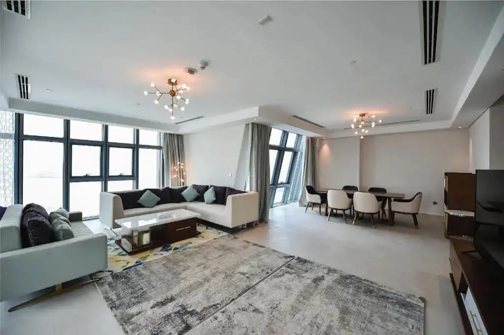 Waterfront Hotel and Apartment - photo 12