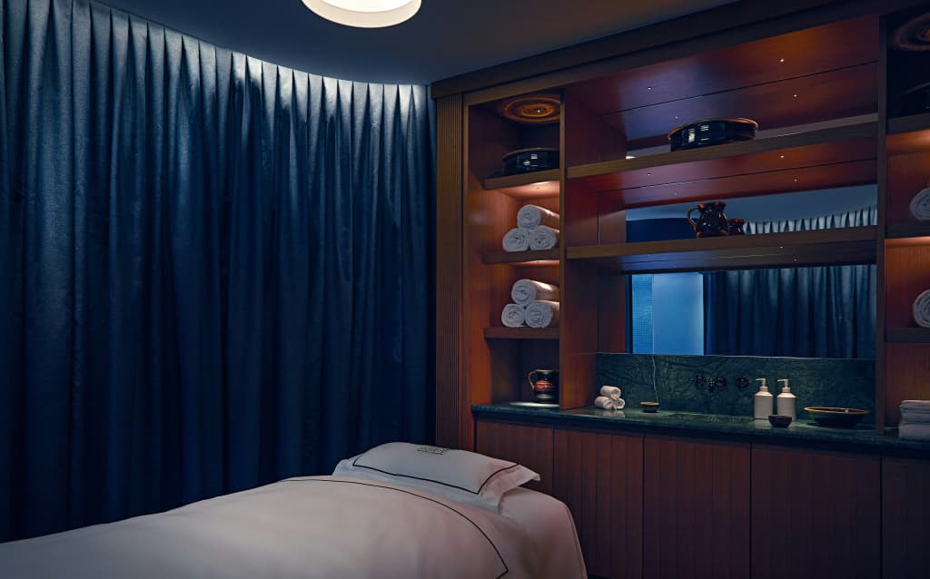The Carlton - photo 4