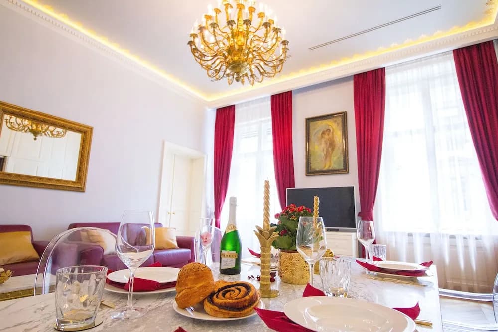 Count Zrinyi Basilica Residence - photo 11