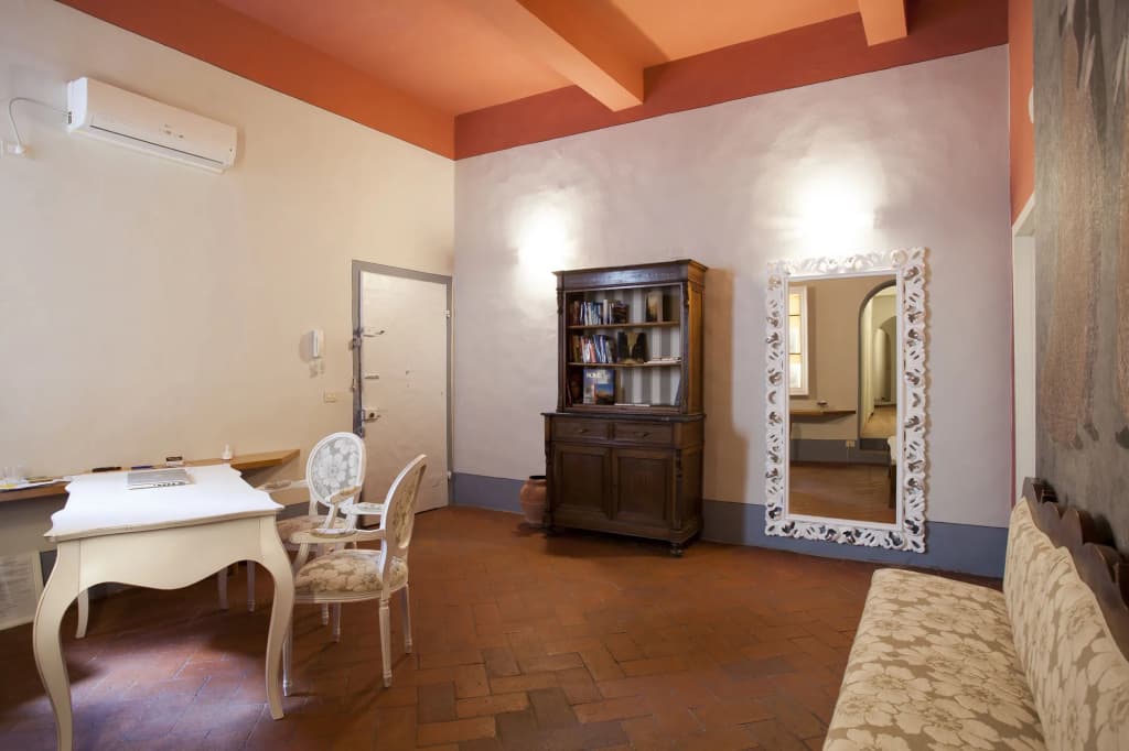 Home in Florence - photo 9
