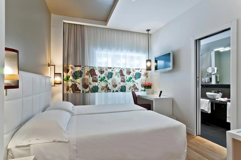 Hotel Caravel - photo 35