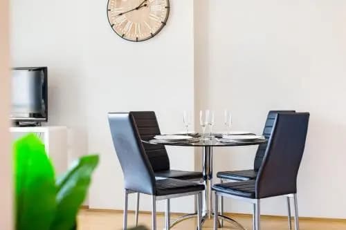 Surry Hills Fully Self Contained Modern 1 Bed Apartment (1012ELZ) - photo 4