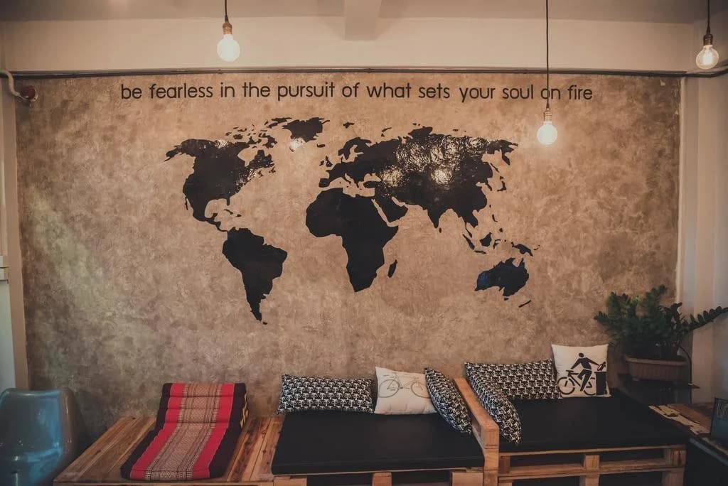 Spinning Bear Hostel - photo 4