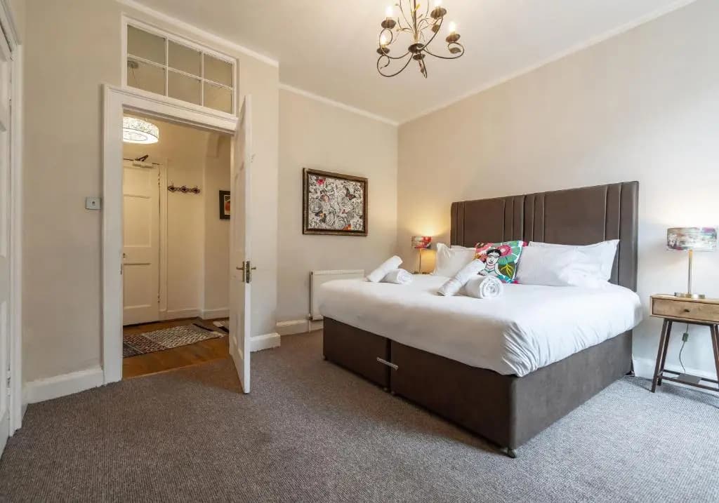 The St Patrick Square Residence No. 2 - main photo