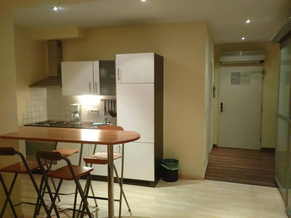 Vienna Comfort Aparthotel - photo 10