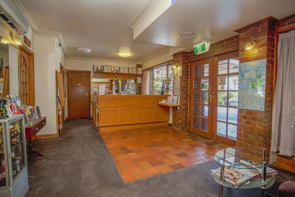 St Georges Motor Inn - photo 17