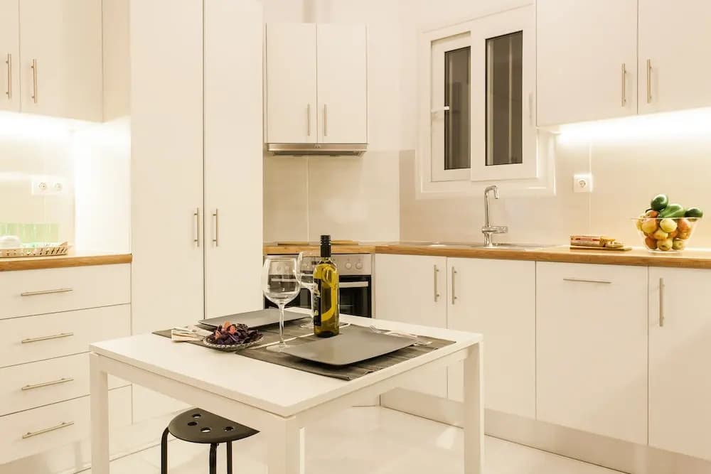 Classy Central Apartment near Acropolis - photo 14