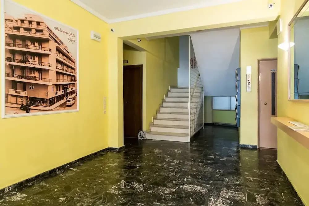 2 bedroom apartment near the Metro - photo 9