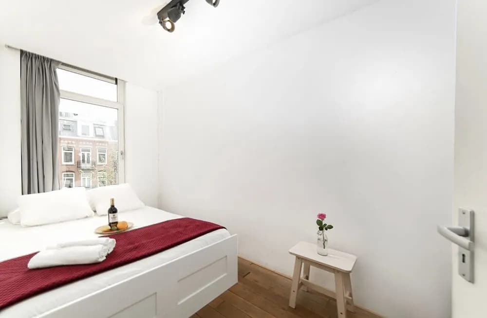Zeeburg Flower Apartment - photo 2