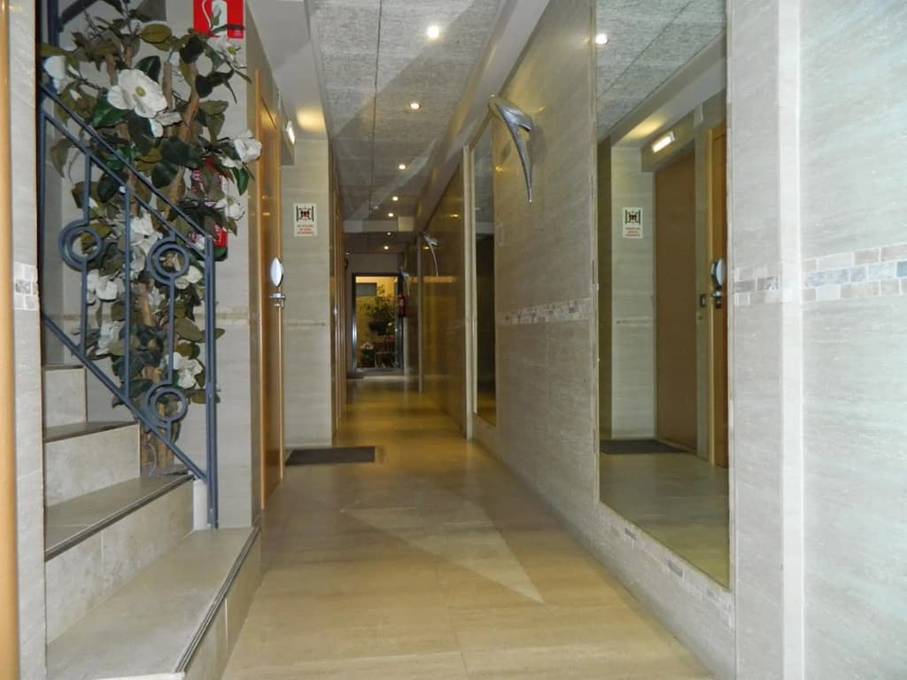 Hostal House - photo 10