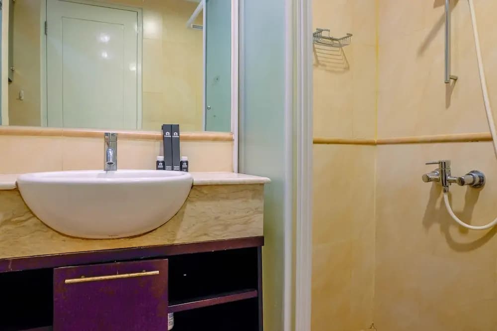 Strategic 2BR Apartment with City View at FX Residence - photo 6
