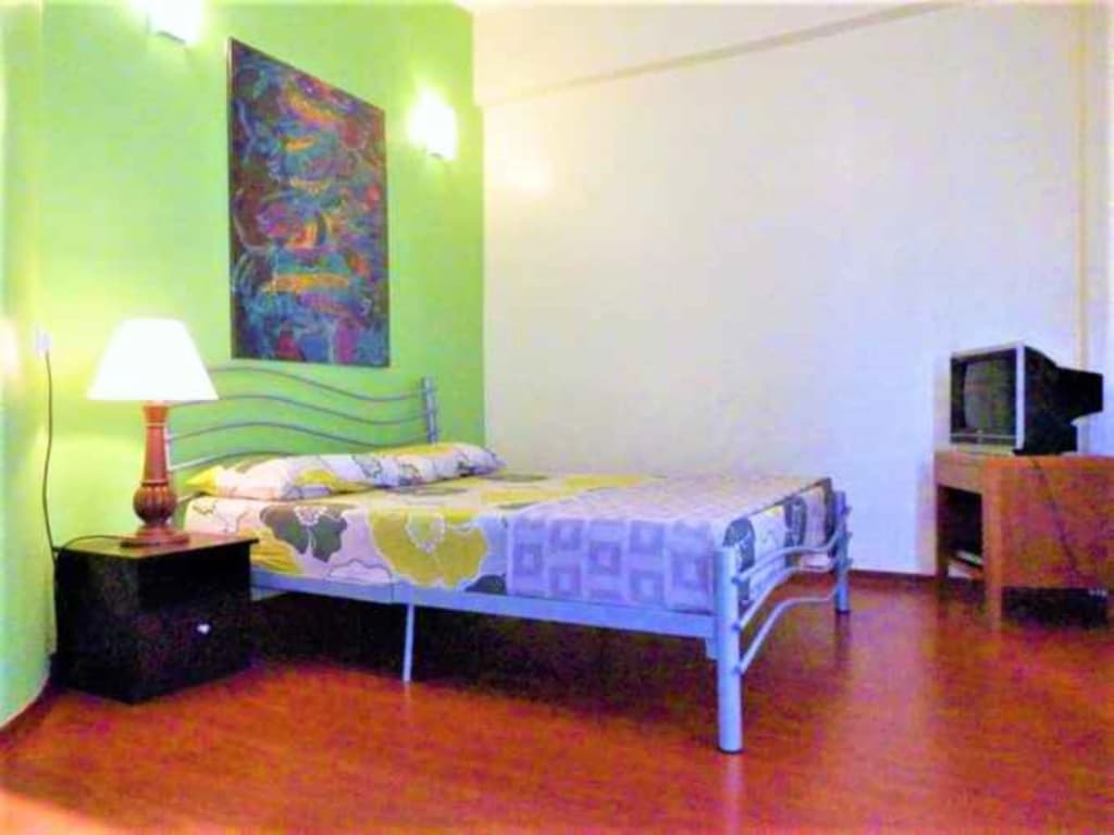 Travellers Planet Hotel & Guest House - photo 4