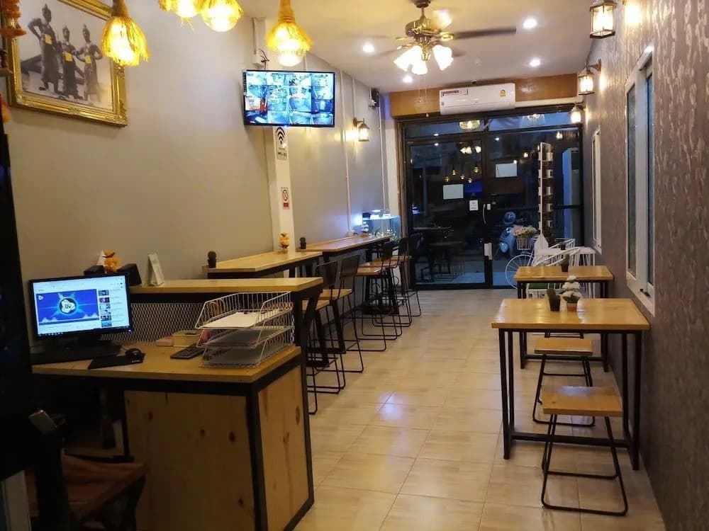 Nuengthong hostel - photo 18