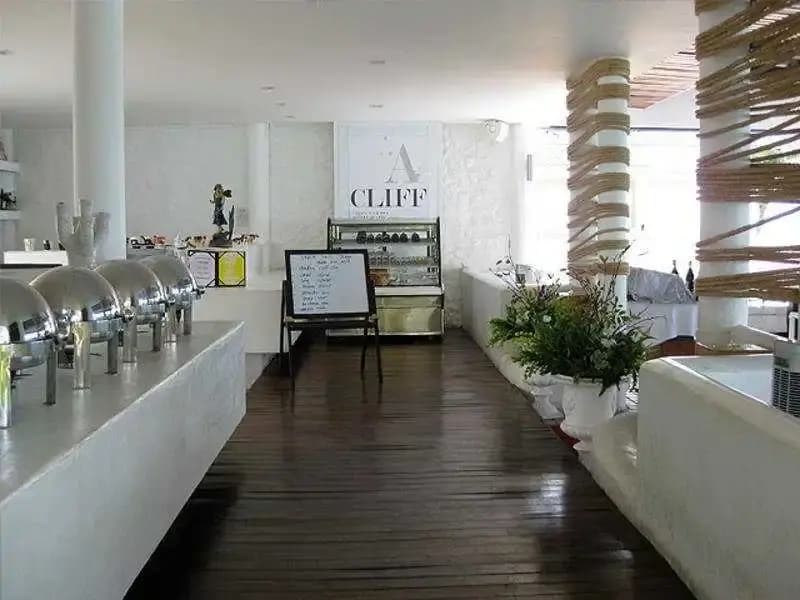 Golden Cliff House - photo 12