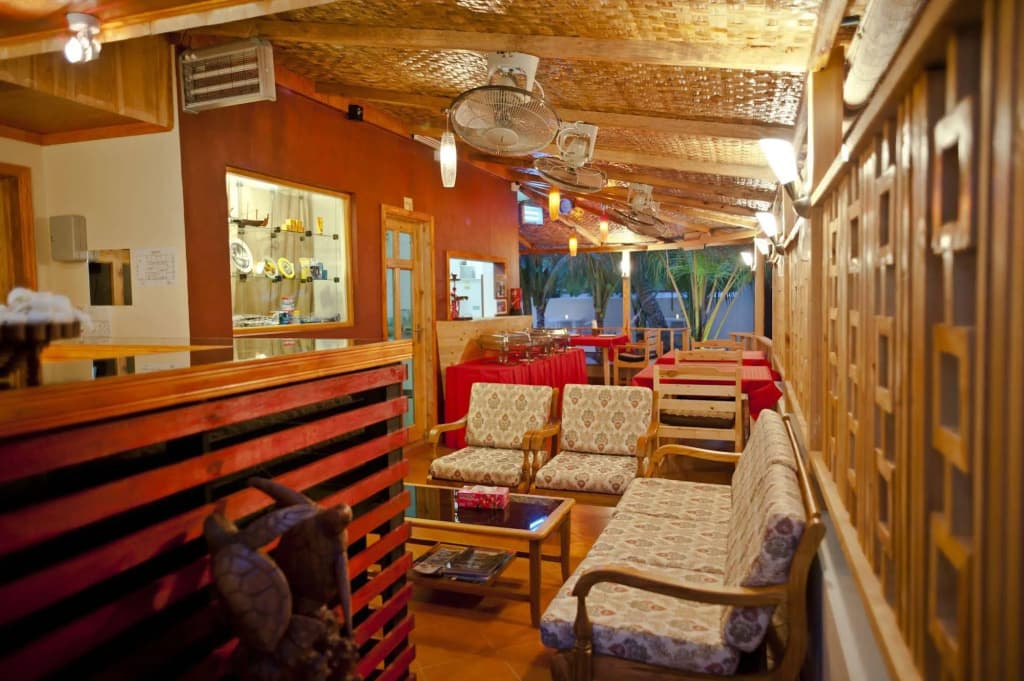 Stingray Beach Inn - photo 25
