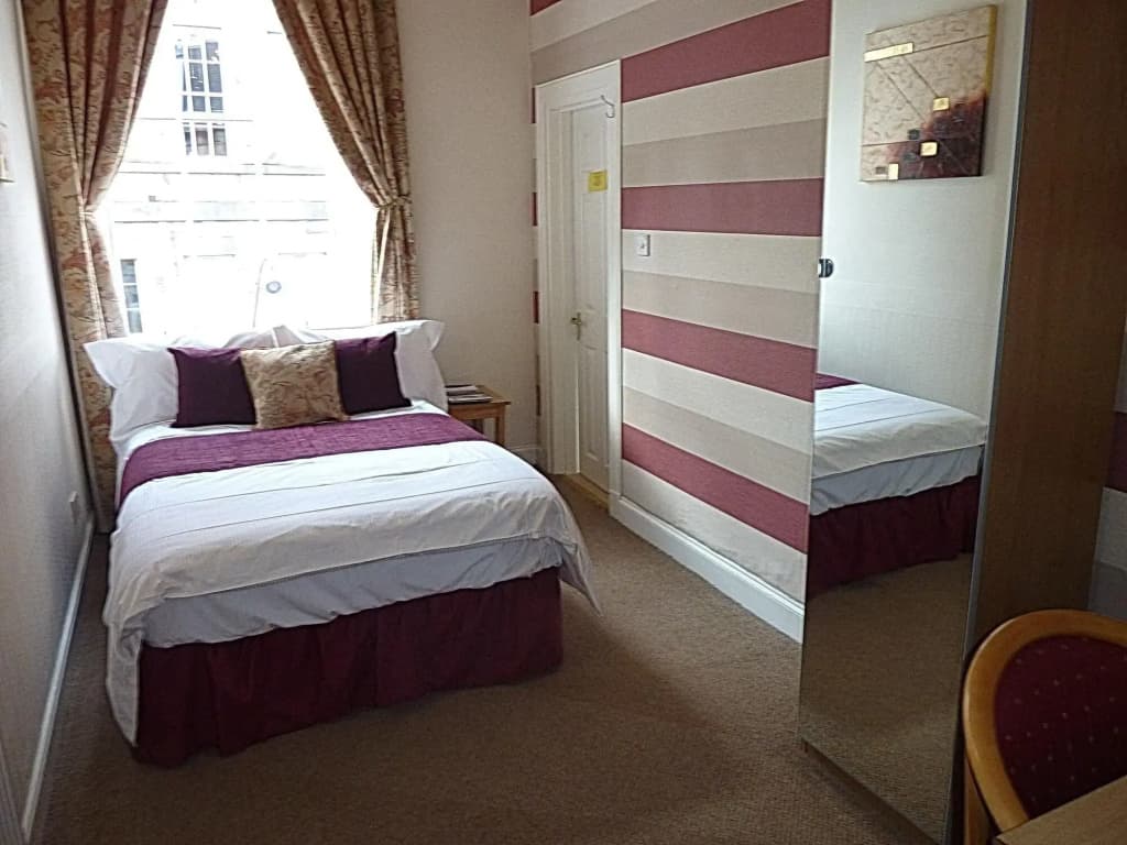 Broughton Hotel - photo 3