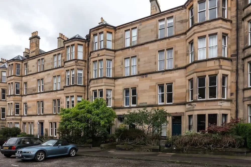 Sleek and Modern 2BR Home Near City Centre - main photo