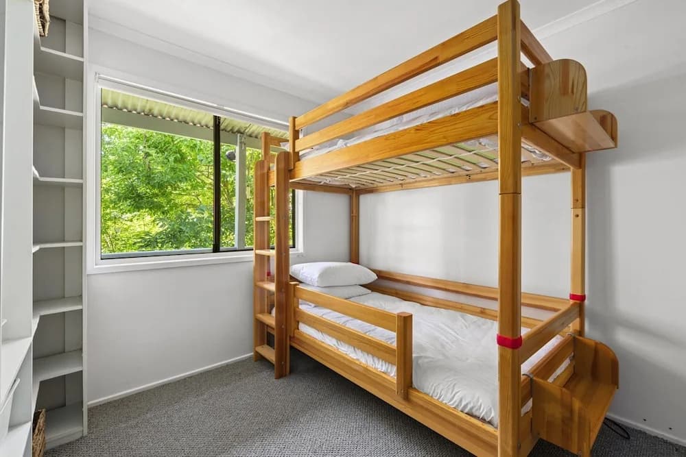 Family Home With Garden in Katoomba - photo 4
