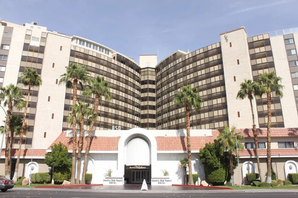 888 Convention Center 3 BEDROOM 2 BATH Condos - main photo