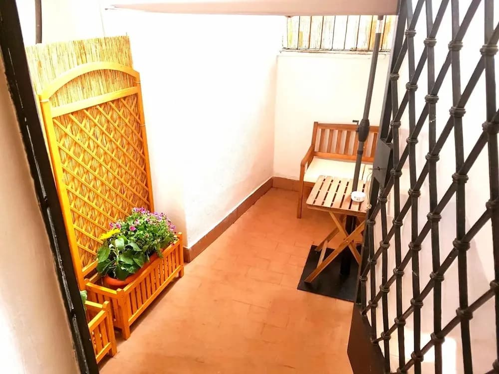 Rome Apartments - photo 9