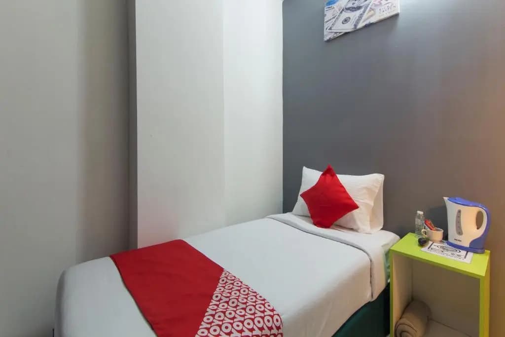 OYO 1003 Rich Calton Hotel - photo 7