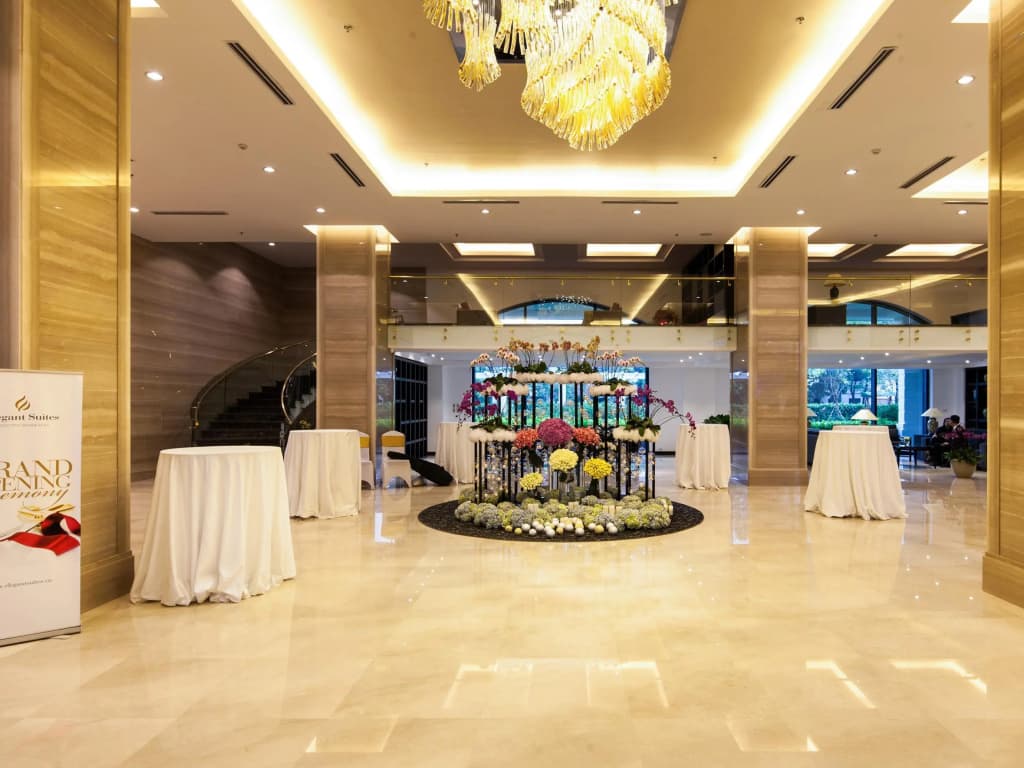 Elegant Suites Westlake - photo 24
