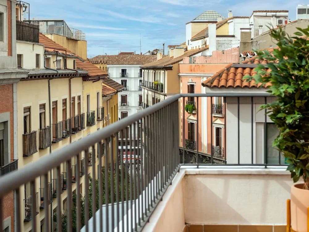 Limehome Madrid La Bolsa - photo 1